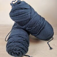 Сток акрил однотон 100г/190м синій тьмяний