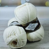 Алізе Ланаголд Класік (Alize LanaGold Classic) 100г/240м 450 перлина