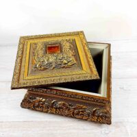 Шкатулка пластик с багета 22*22*11см светлое золото