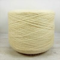 Пряжа Китай Ангора 70 100г/900м 918 молочный