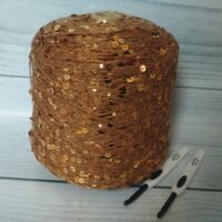 Пряжа Королевская пайетка 100г/125м №17 темное золото