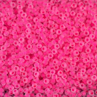 Бісер 08777/1 Preсiosa 10/0 рожевий кристальний з неоновим отвором матовий 25г