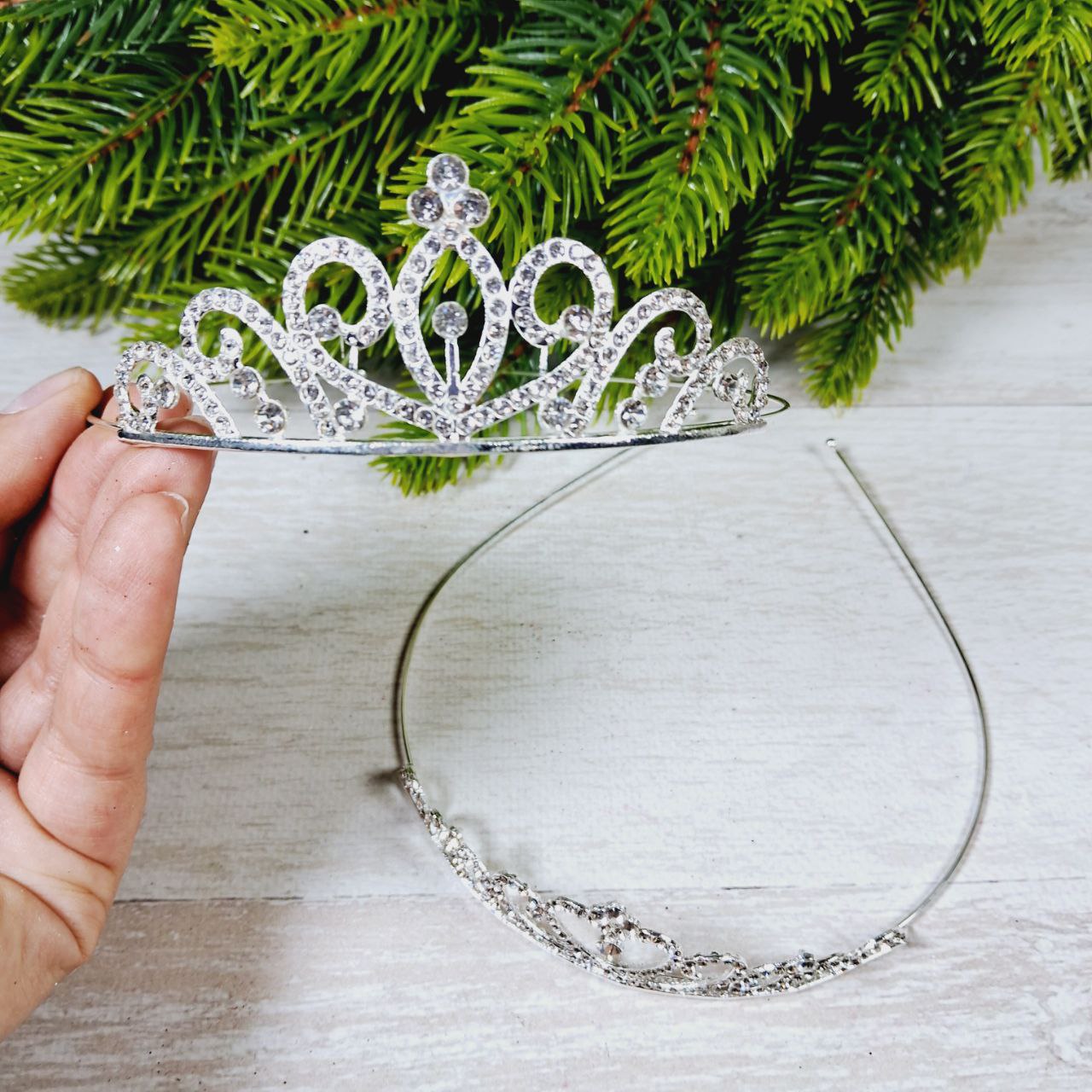 Діадема маленька Тіара Серце 3,5см срібло з блискучими камінцями 294139