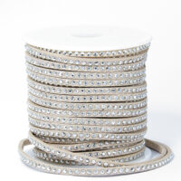 Шнур Замшевый с серебристыми алюминиевыми вставками 3х2мм, Пшеничный 1м